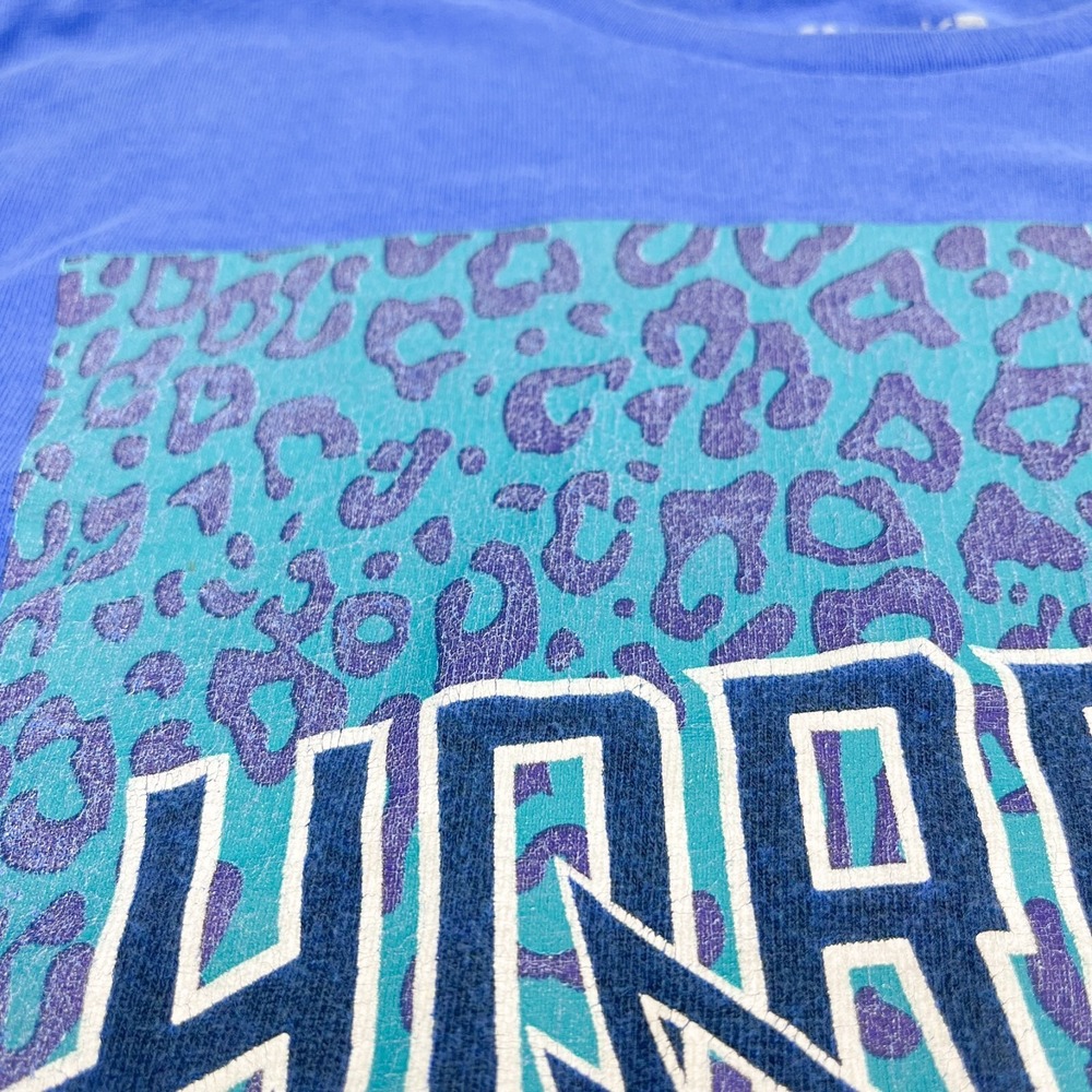 NBA Charlotte Hornets Basketball Short Sleeve T-Shirt Teal Leopard Size Medium - Picture 5 of 7